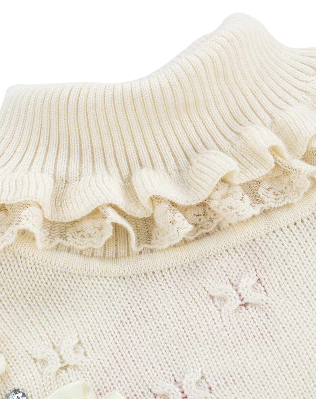 女童米白高领毛衣