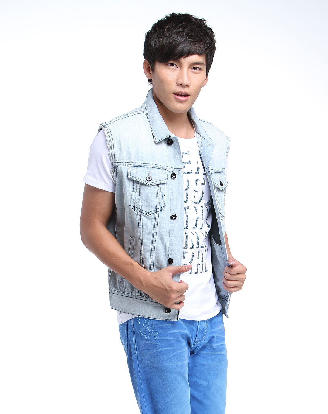 男款浅蓝色龟背印花牛仔马甲