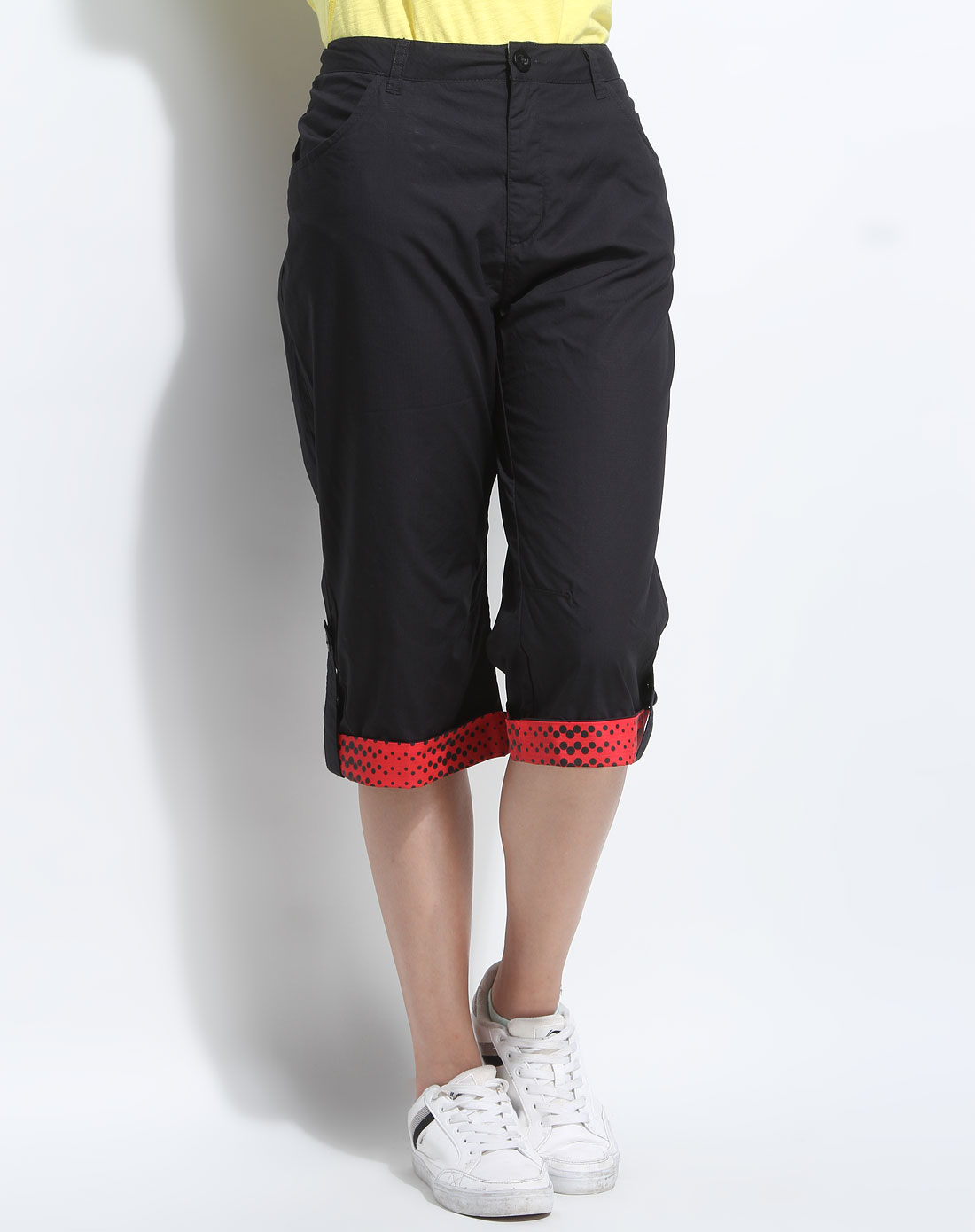 女款黑色时尚七分裤