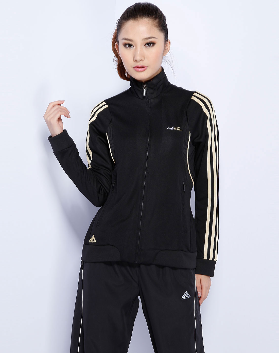 阿迪达斯adidas女装专场-女款黑/金色运动长袖外套
