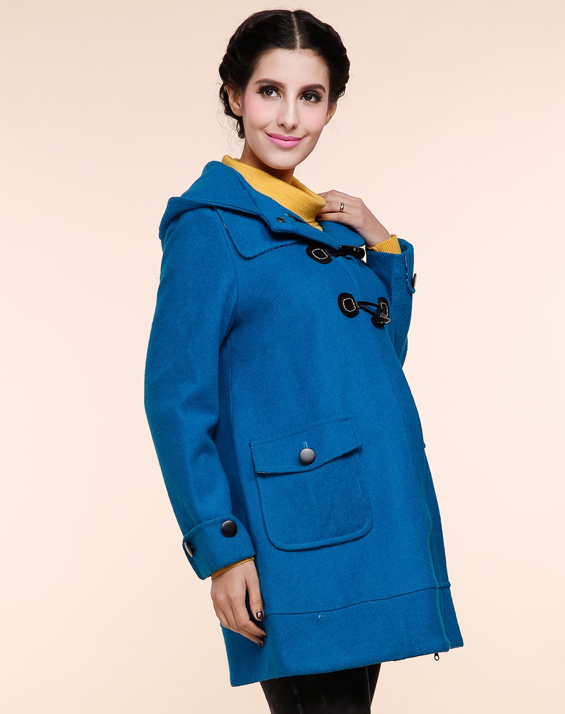 女款湖兰色毛呢外套