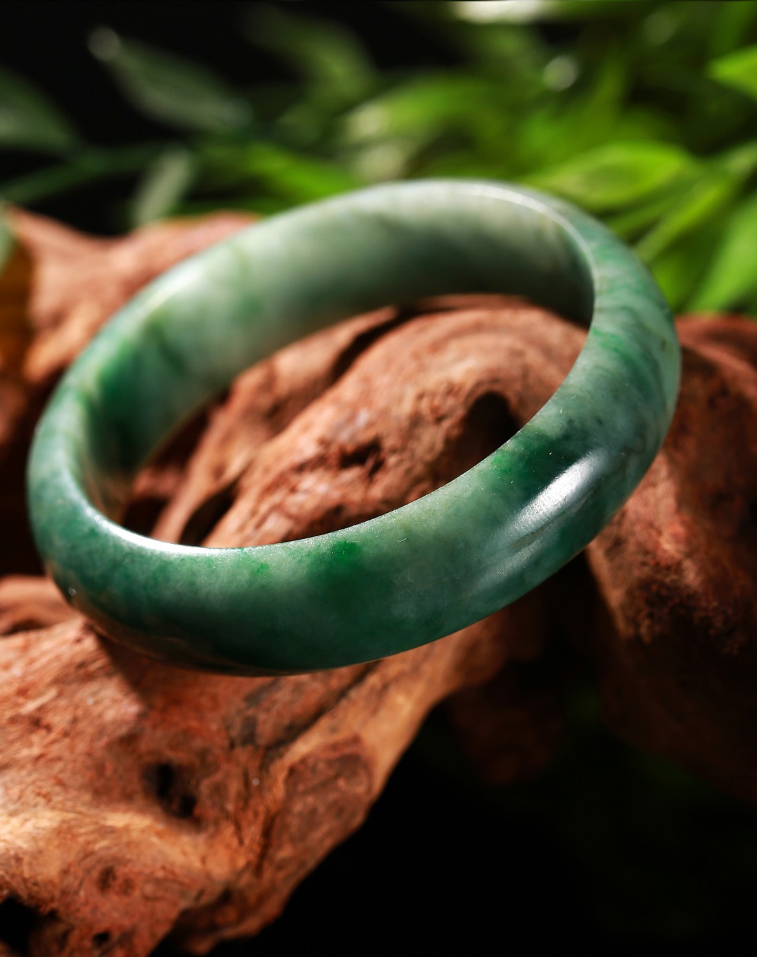 女款豆种翡翠a货手镯附证书