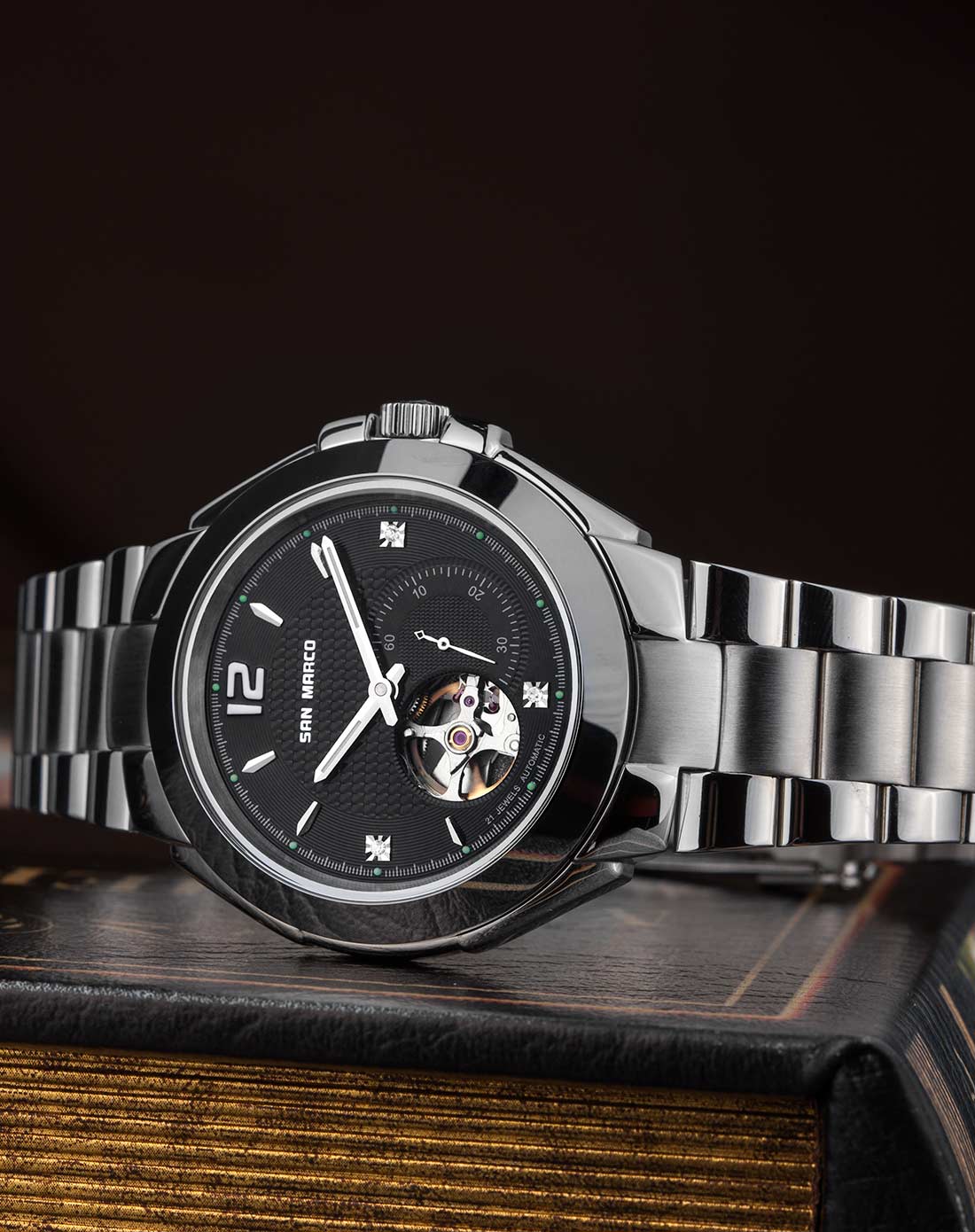 进口全自动机械透视男表黑盘