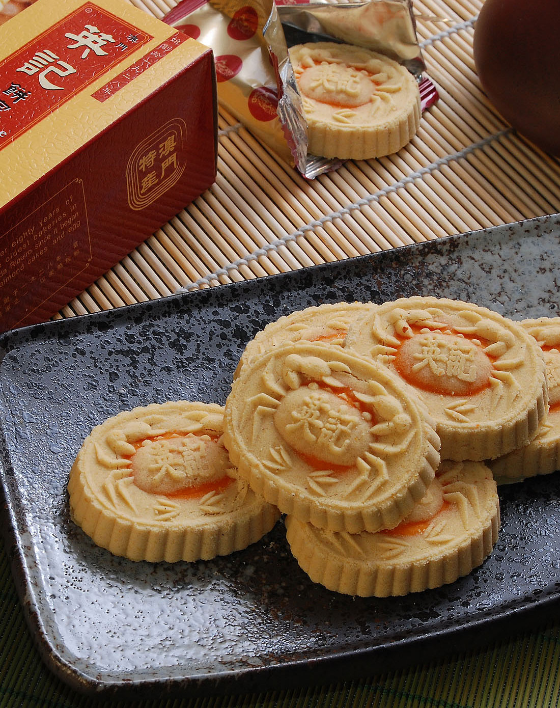澳门英记 100%纯手工蟹黄肉心杏仁饼 208g