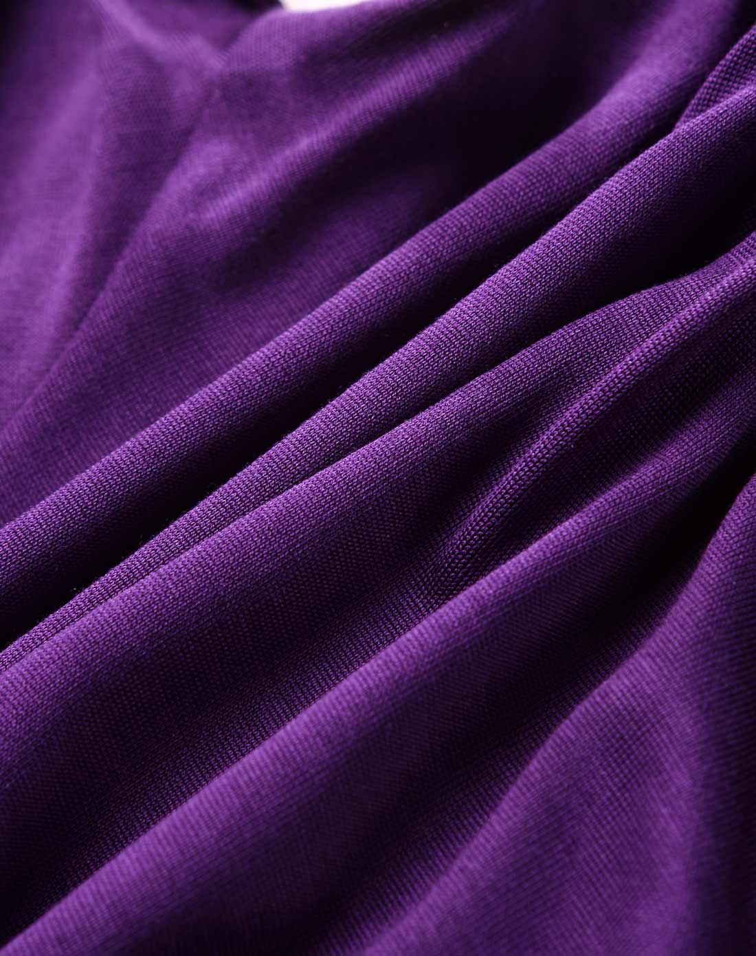 女深紫色绢丝轻塑身内衣套