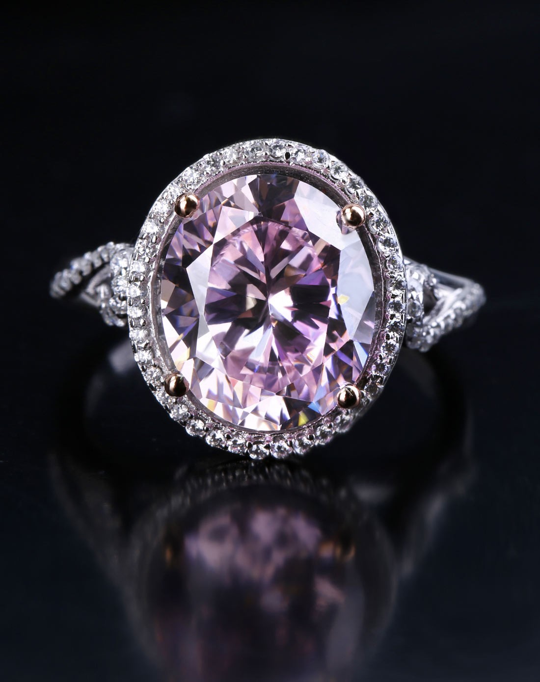 s925银镶嵌奥地利进口粉宝石大克拉璀璨闪耀经典戒指