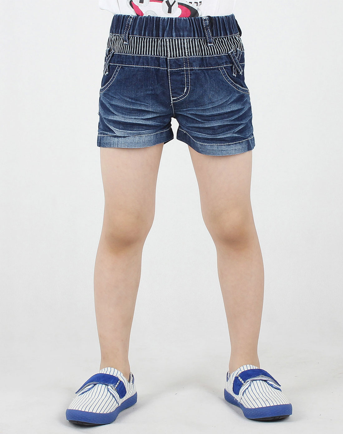 男童蓝色个性牛仔短裤