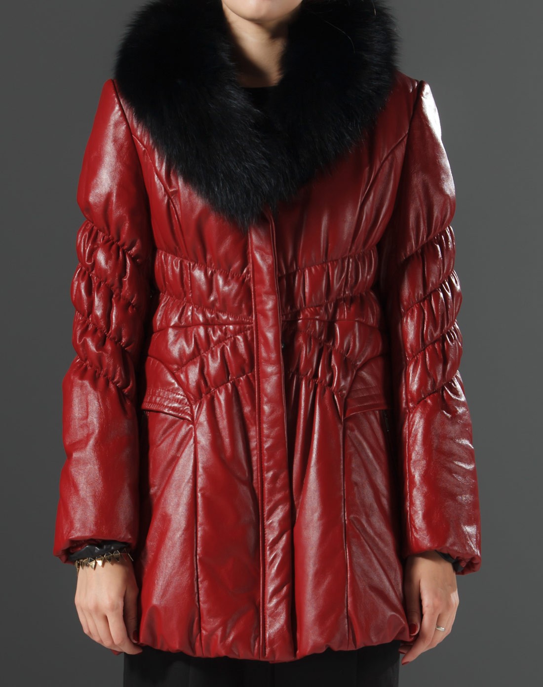 女款枣红色羊皮皮衣