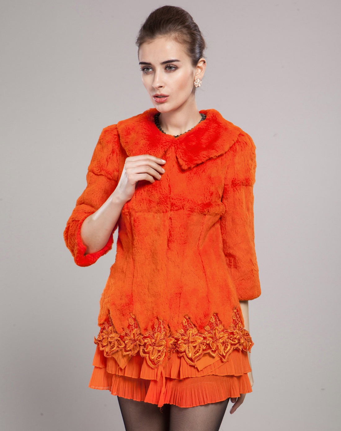 火红色兔毛皮草外套