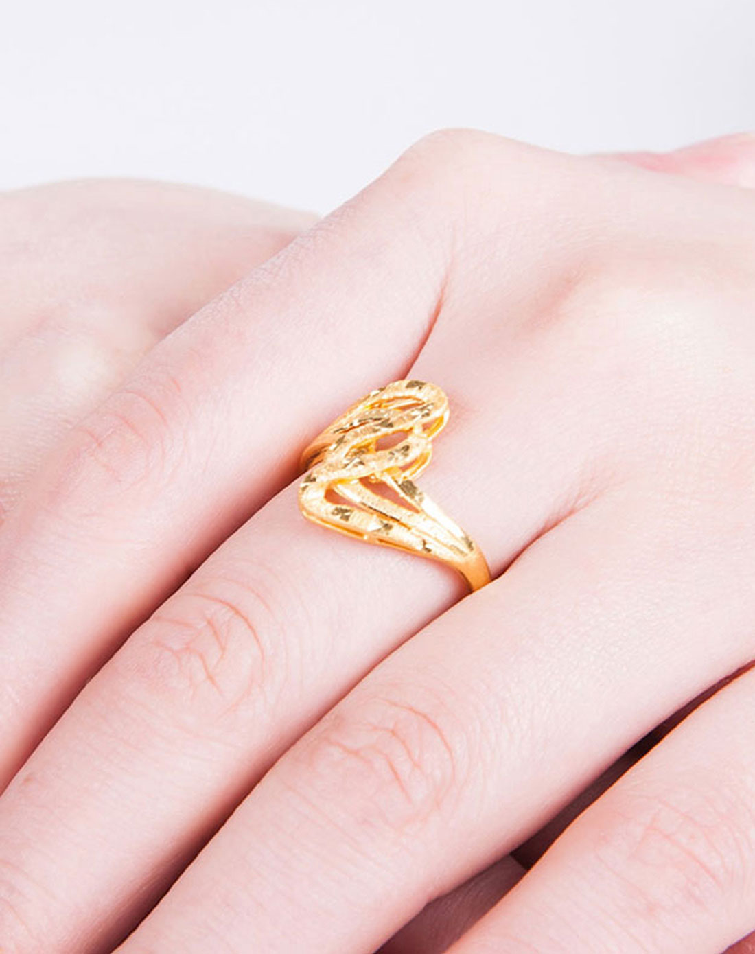 中国黄金珠宝专场-千足金车花s型戒指4.09g