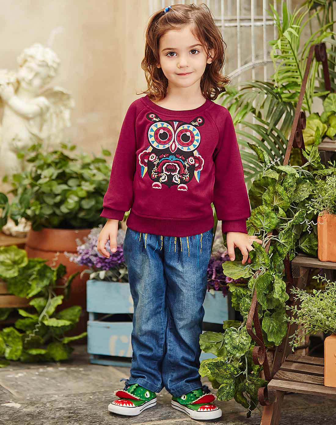 裂帛童装 红色圆领猫头鹰贴布绣卫衣