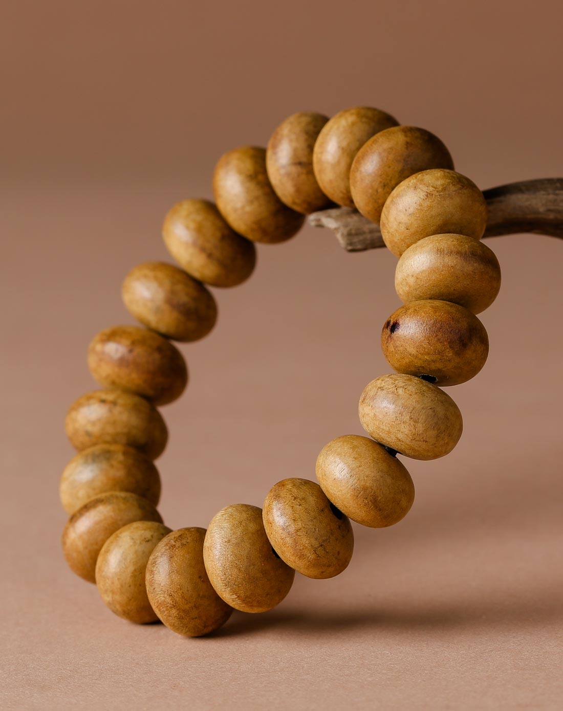 越南.老料一品黄土沉沉香手串 凉奶香甜 17*11mm