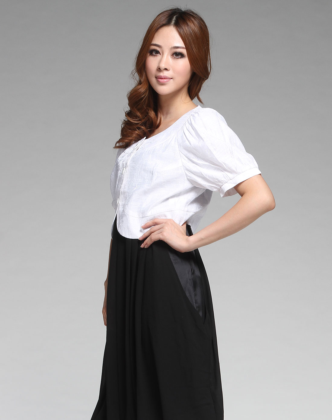 白色暗印花短袖短款衬衫