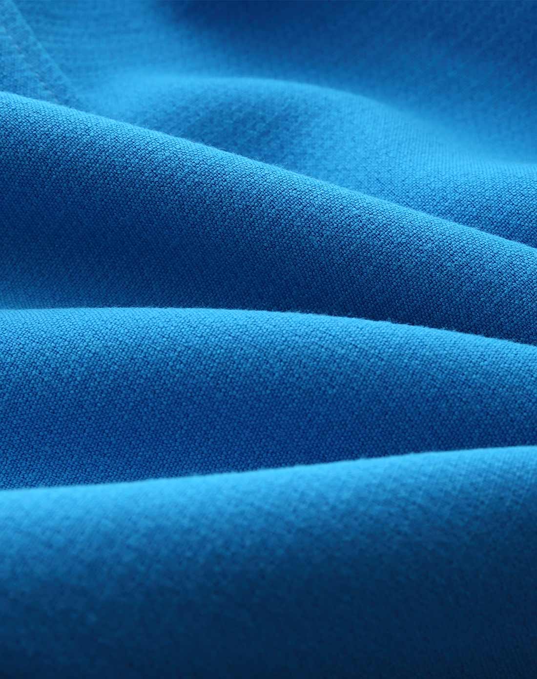 蓝色高贵优雅长款长袖外套