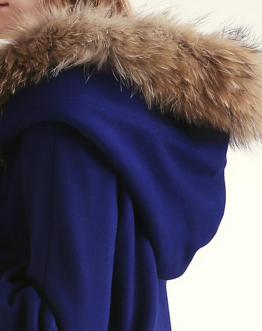 (特惠)墨兰色大气茧形连帽外套大衣