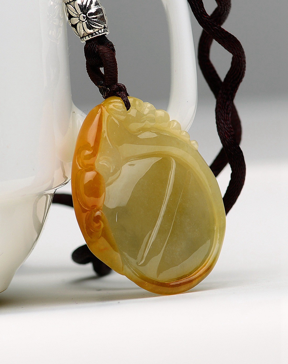 a货翡翠冰糯种黄翡水润福寿如意吊坠