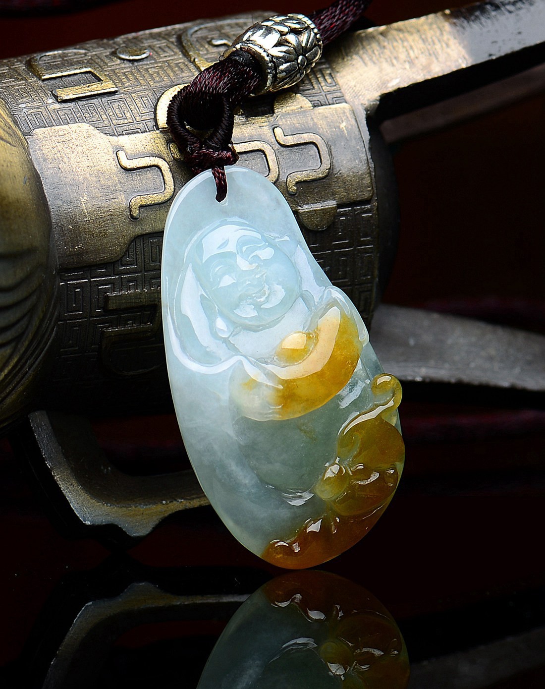 a货翡翠糯冰种黄翡巧雕玉佛吊坠