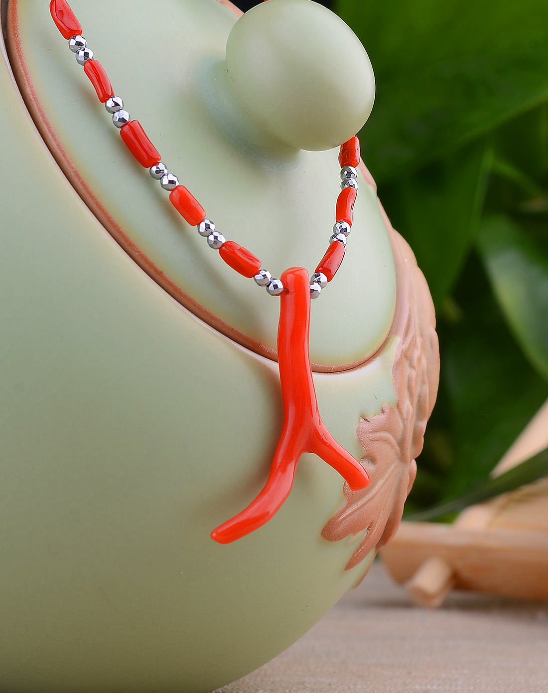 精致红珊瑚原枝项链坠附证书