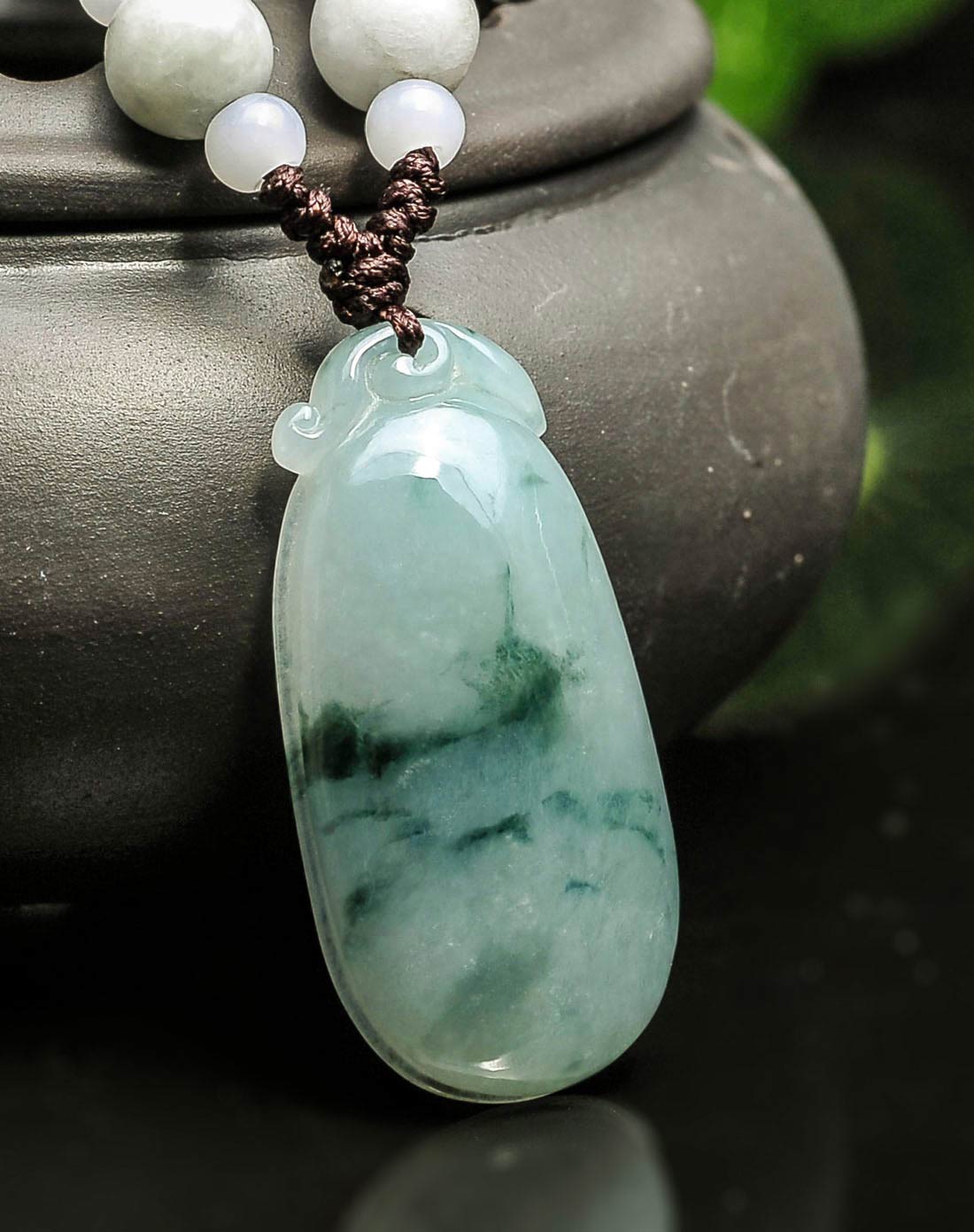 饱满飘花糯种福贝 天然a货翡翠挂件(附国检证书)