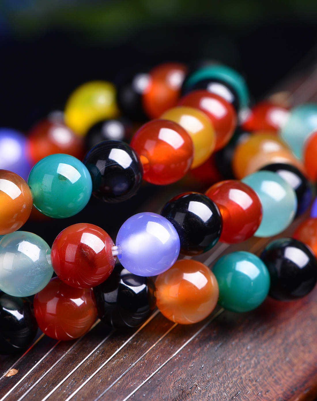 彩色玛瑙三圈时尚手链附证书