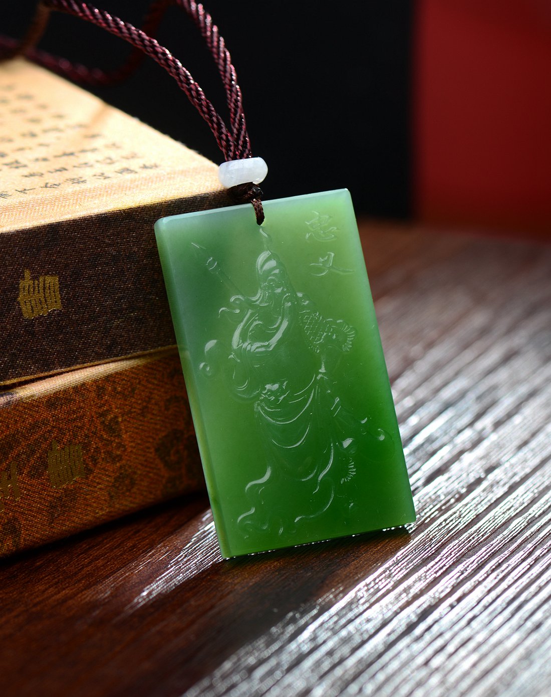 天然和田碧玉阳绿忠义武财神关公玉牌