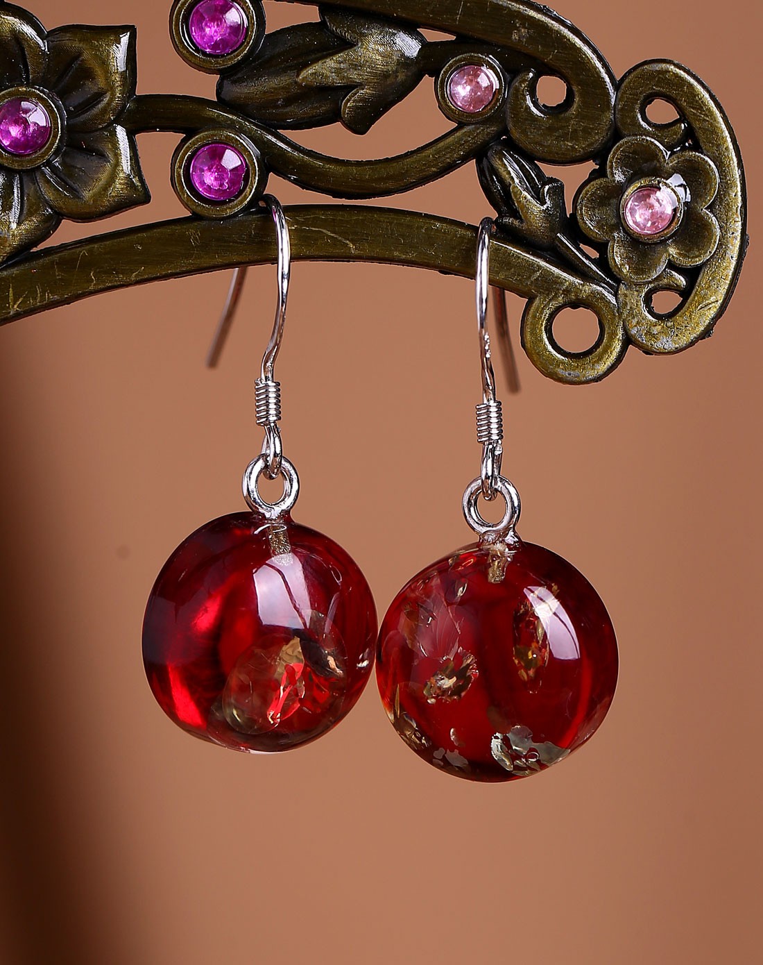 唯美灵动红花珀耳环附证书