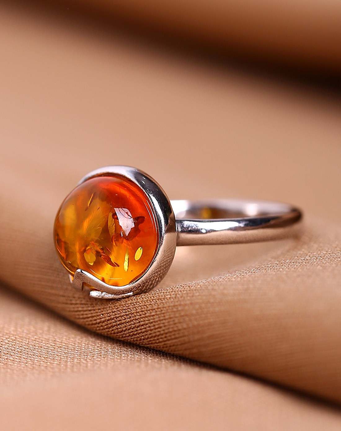 典雅大气天然花珀戒指附证书