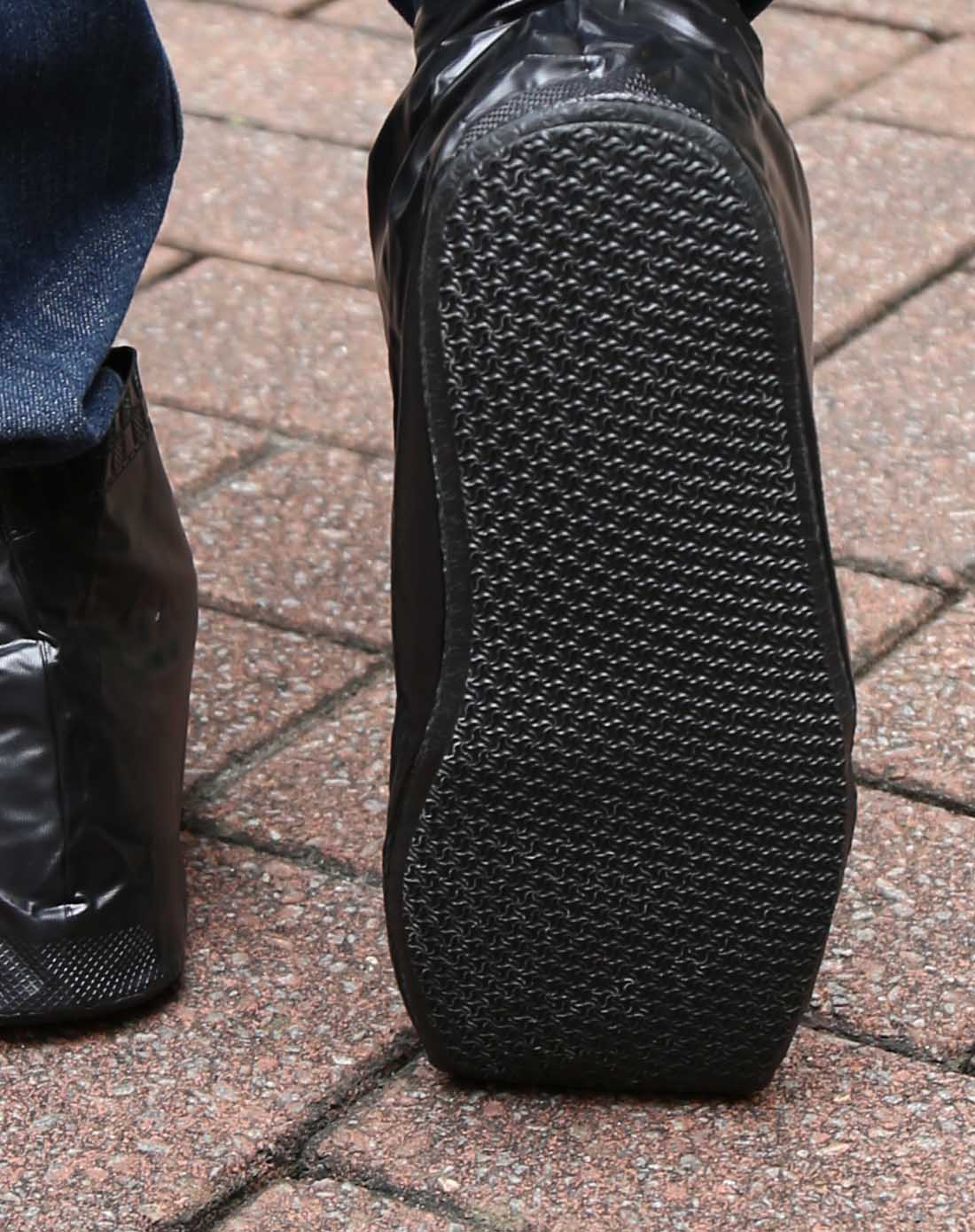 男款时尚加厚防雨鞋套-黑色