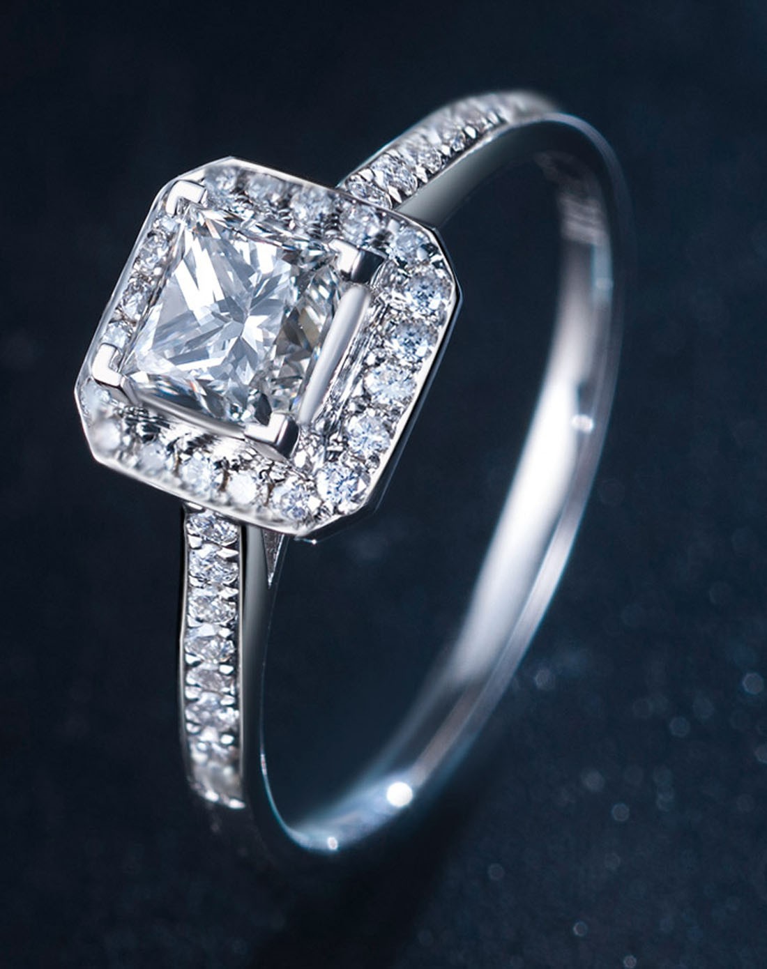 白18k金公主方钻石女戒指