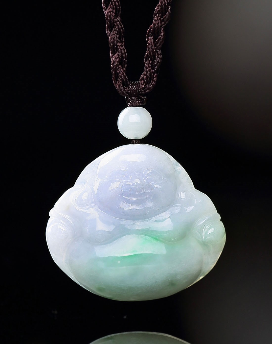 精雕天然a货翡翠豆种飘阳绿佛公吊坠(附权威鉴定证书)