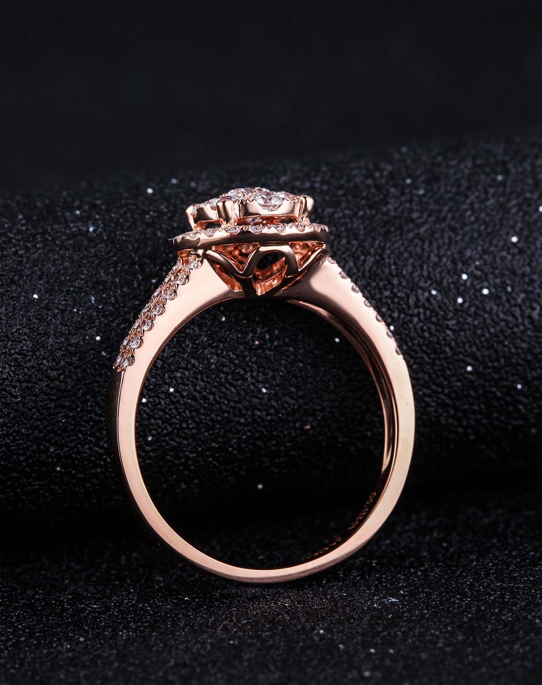 18k玫瑰金豪华群镶简雅钻石共76分钻戒女款