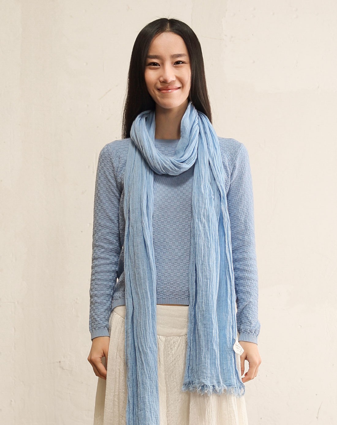 女士青兰色棉文艺范直筒格子套头毛衣