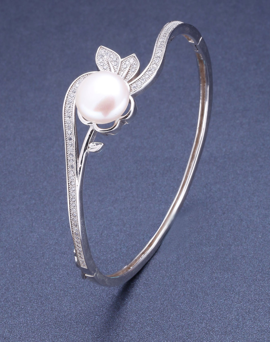 s925银镶珍珠手镯-珍女人系列