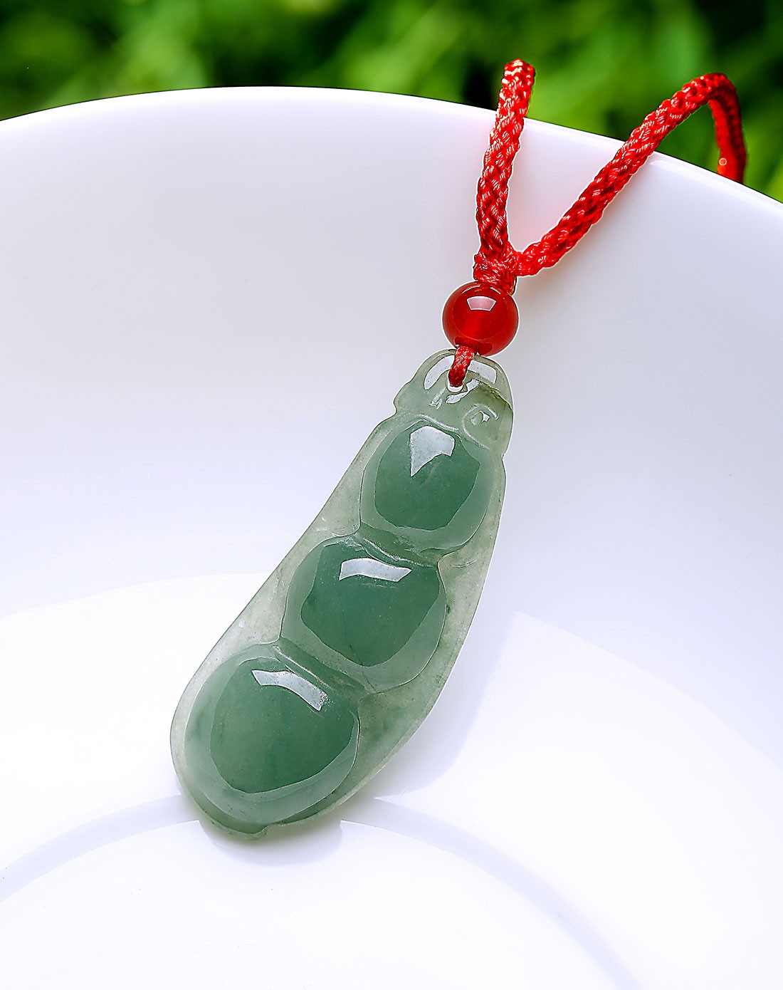 精雕超细腻冰种饱满绿底富贵豆 四季富贵吊坠