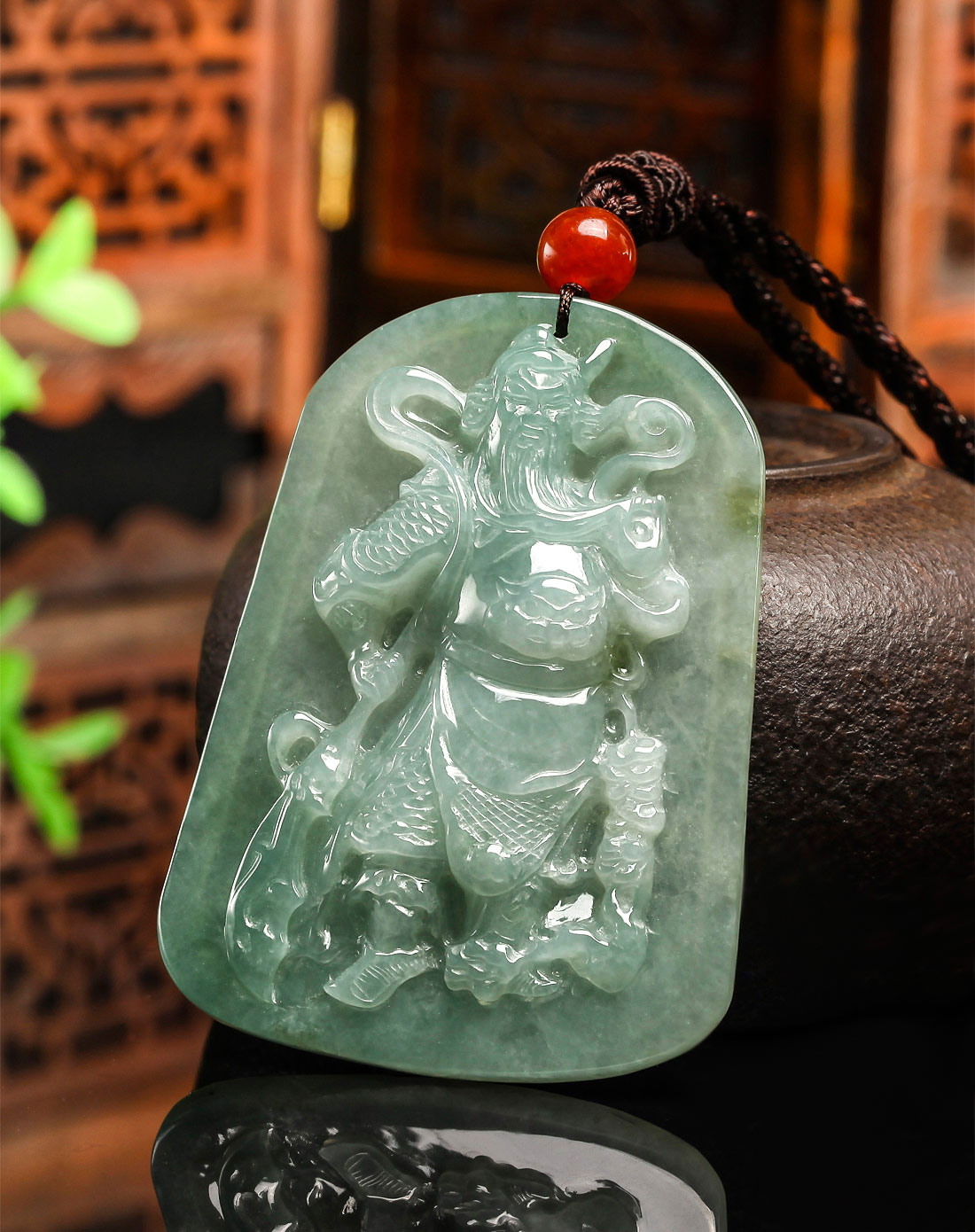 a货糯种翡翠辟邪招财关公翡翠挂件(附国检证书)