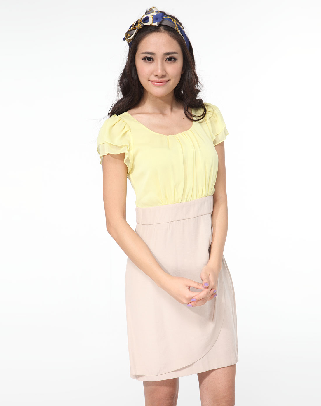 鹅黄色拼接时尚短袖连衣裙