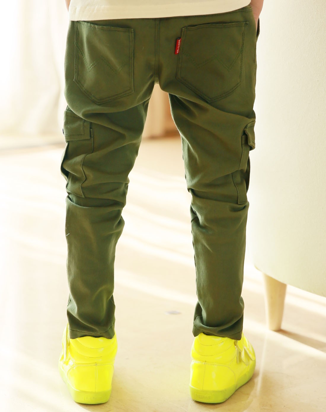 男童春装军绿色裤子