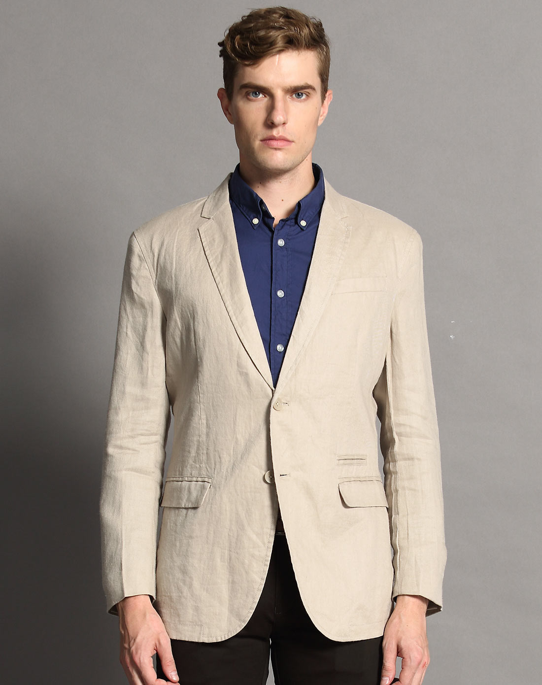 米色舒适休闲百搭西服