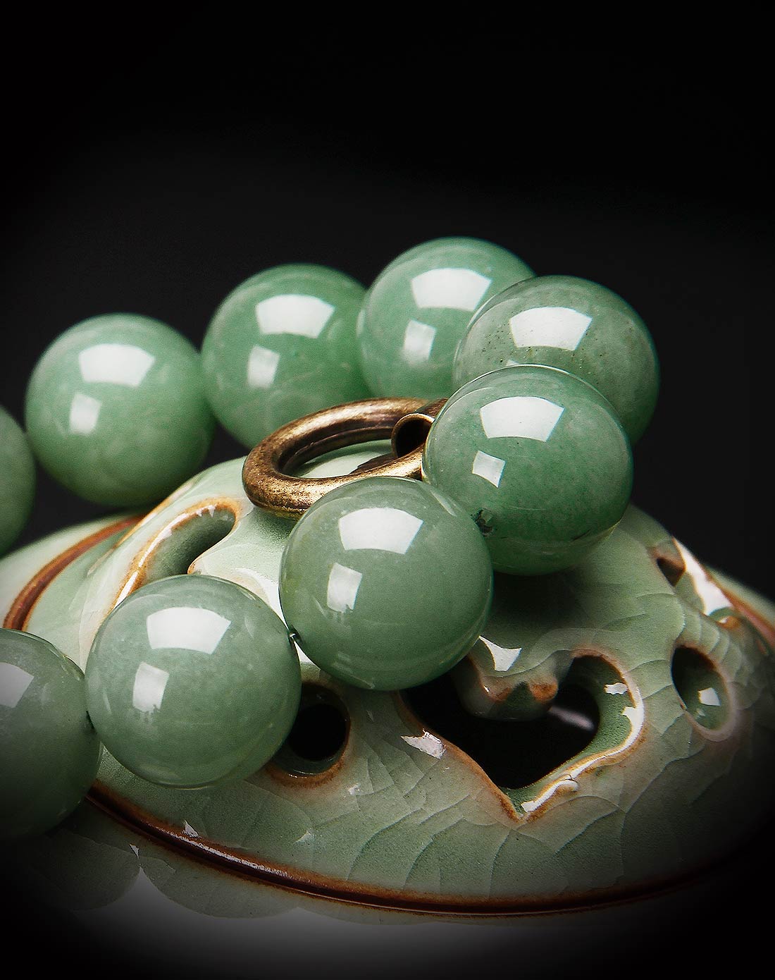 平步青云东陵石单圈手串男款(附证书)