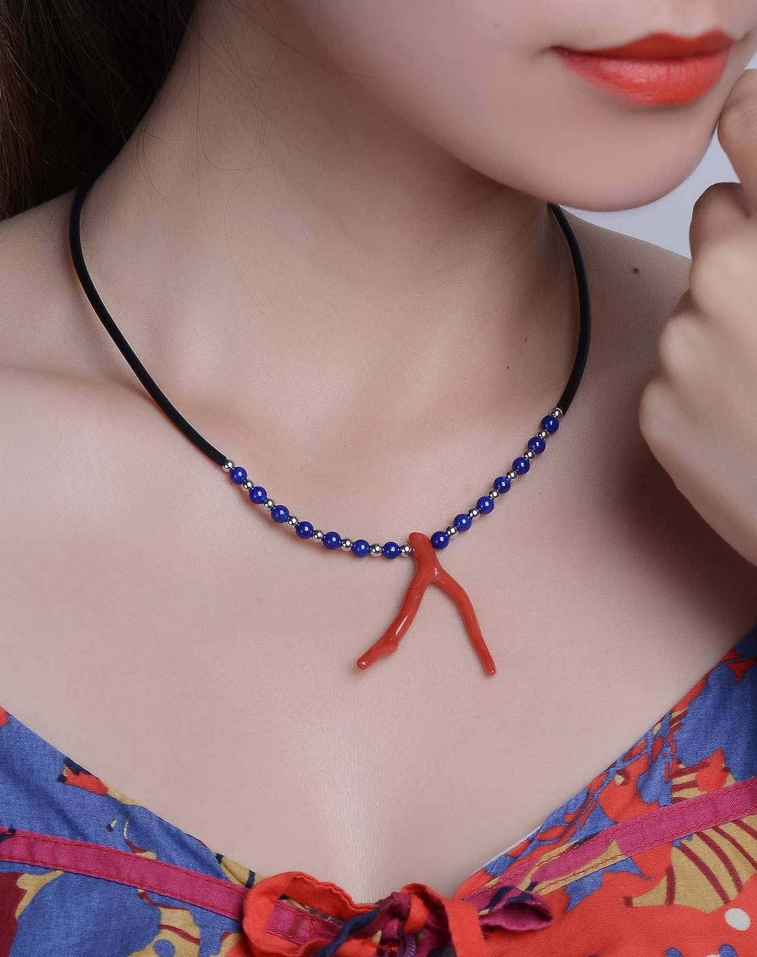 精致红珊瑚原枝搭青金石项链坠附证书