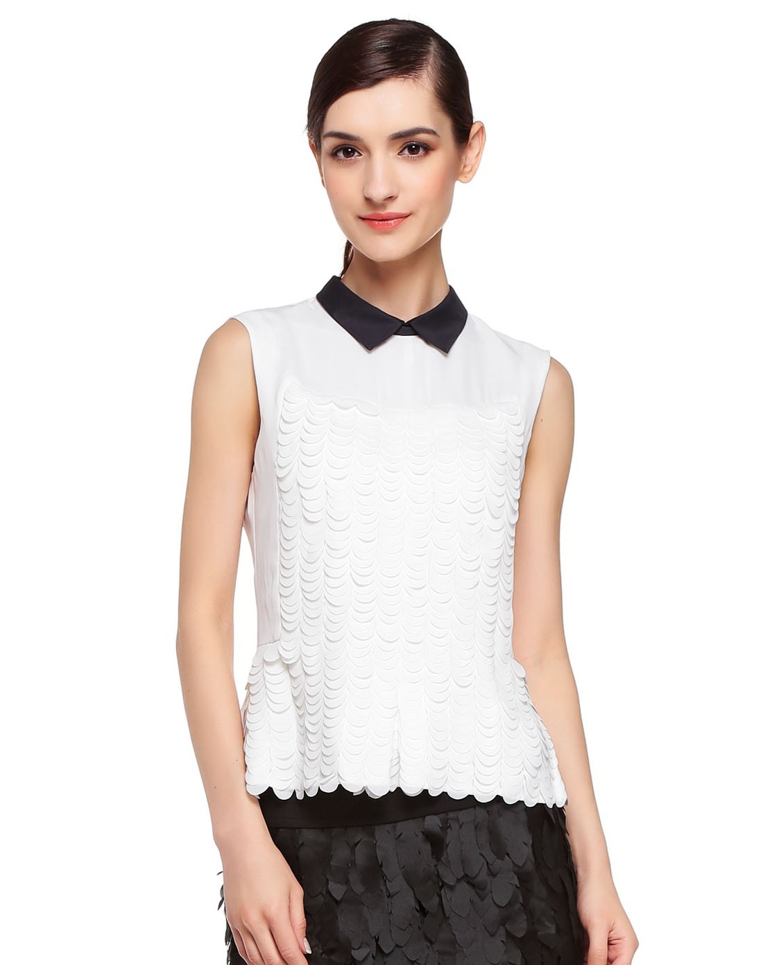 白色斯文气质盖肩袖上衣