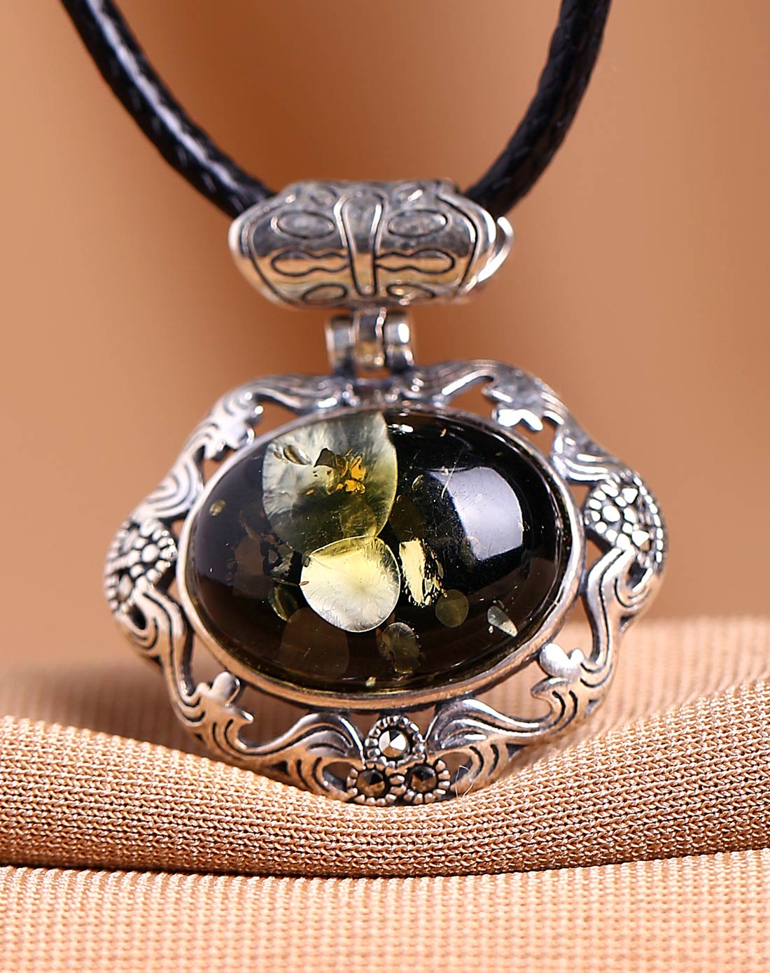 独家复古优雅天然绿花珀吊坠附证书