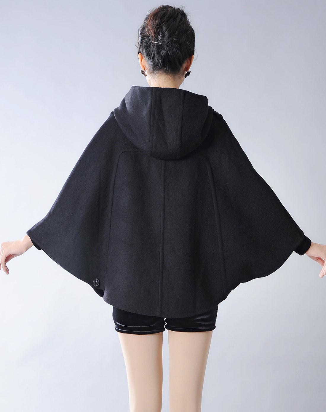 city elegance女装专场-黑色羊毛带帽斗篷