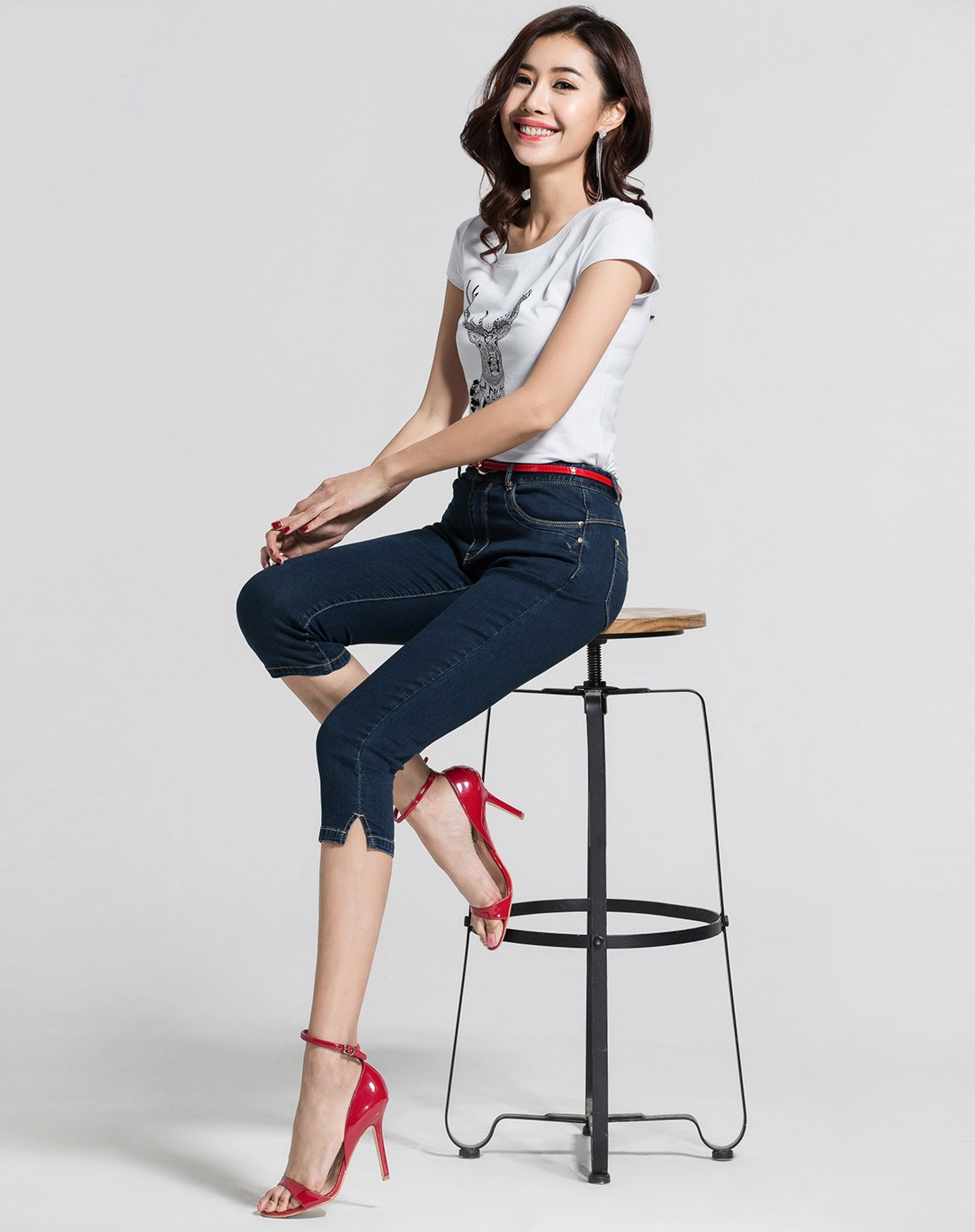 优衣美女裤移动端专场时尚修身弹力七分小脚牛仔裤152536n2_唯品会