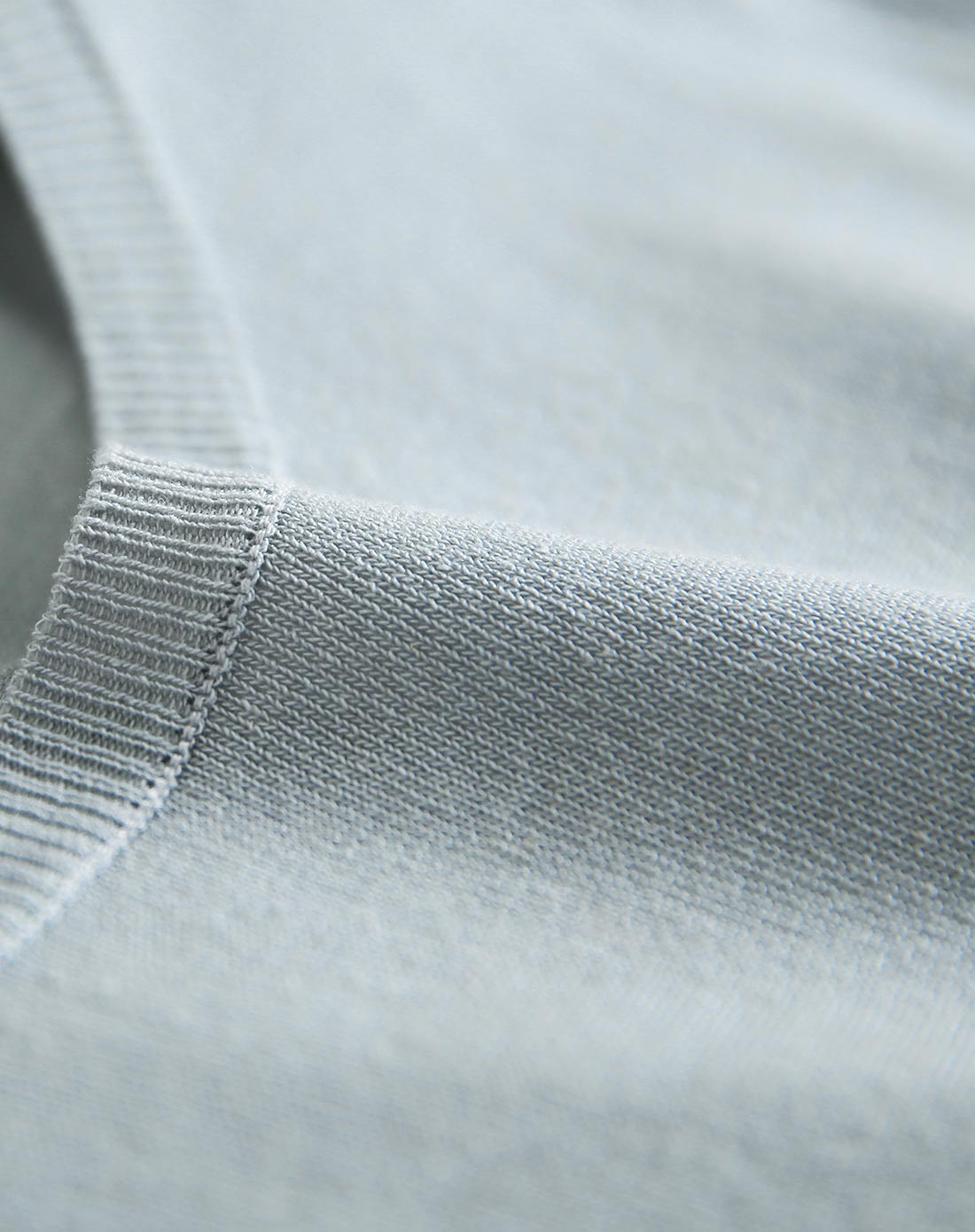 女式豆绿灰短袖t恤