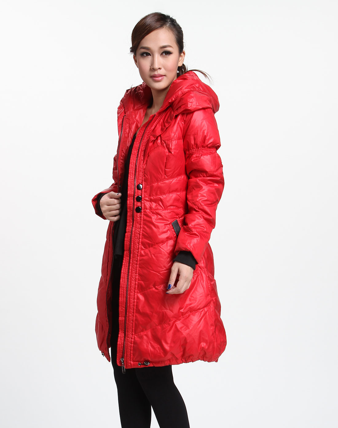 大红色休闲修身长款连帽长袖羽绒服
