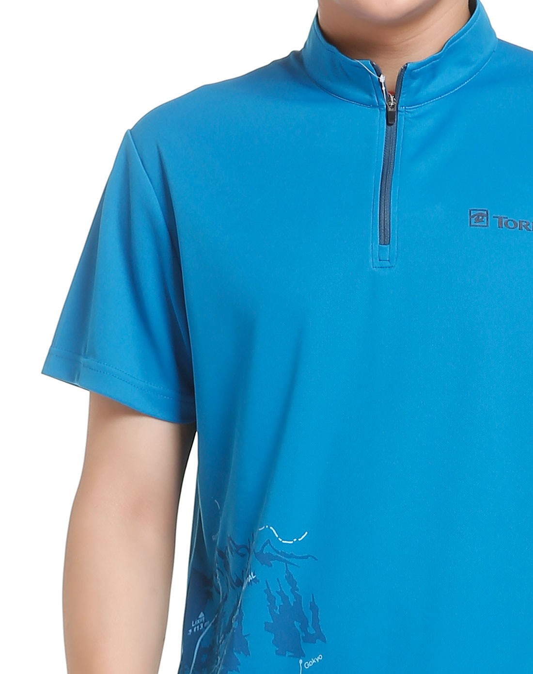 速干舒爽 男款天青蓝色短袖t恤 简洁印图