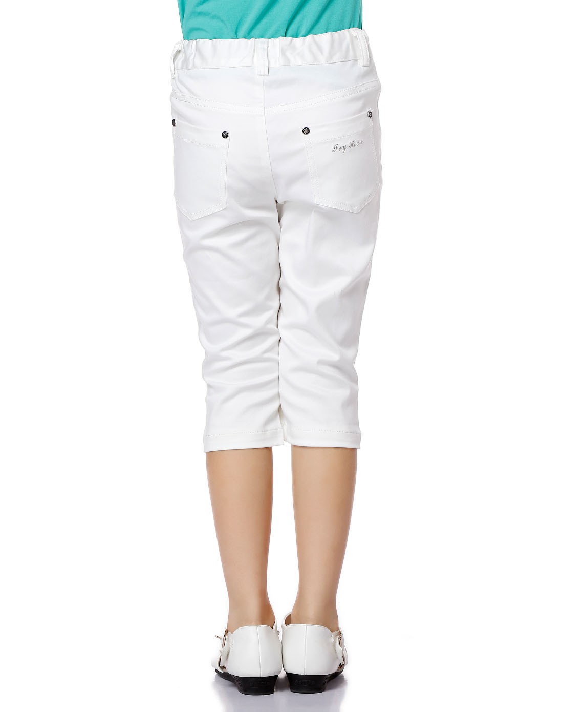 女童白色纯美休闲七分裤