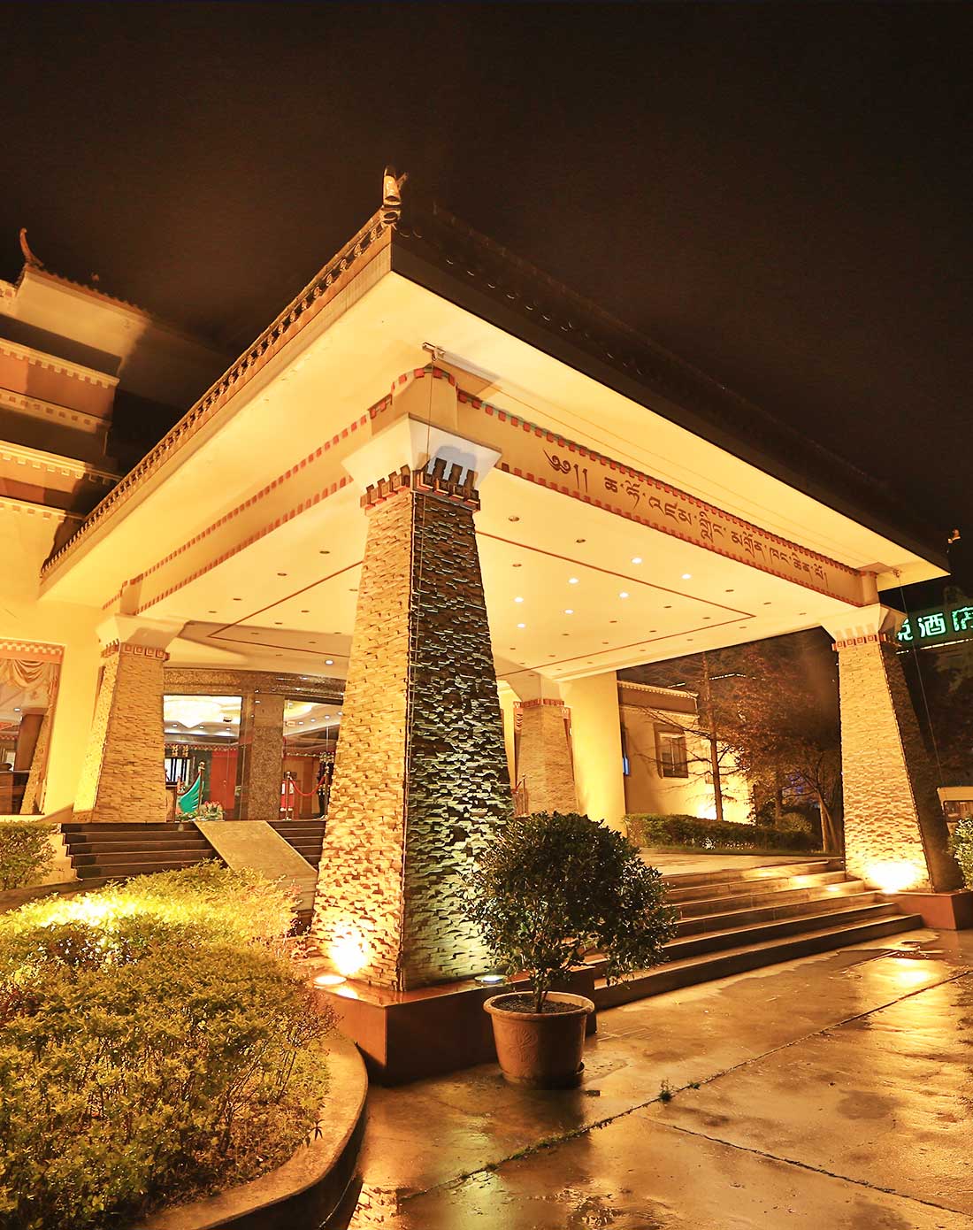 6月8日四川九寨沟千鹤酒店2天1晚双人自由行套餐