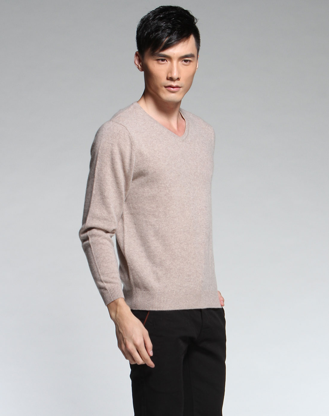 皮尔·卡丹羊绒衫男装专场-100%羊绒中驼色v领长袖羊绒套衫